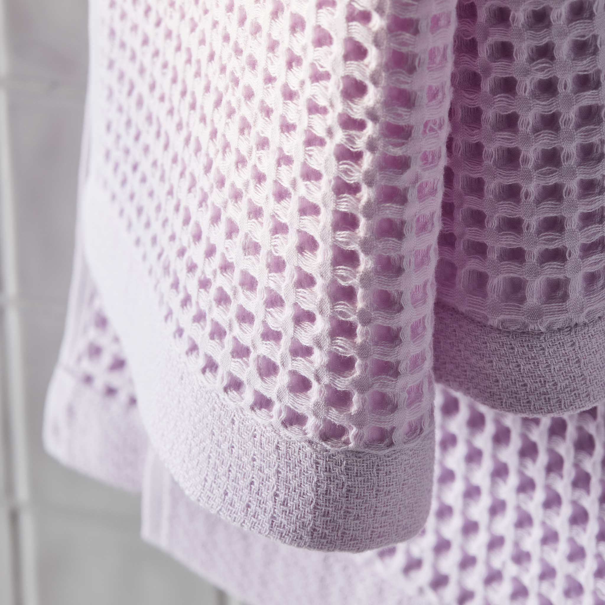 Dreamweave Waffle Bath Towels Set of 2 A0