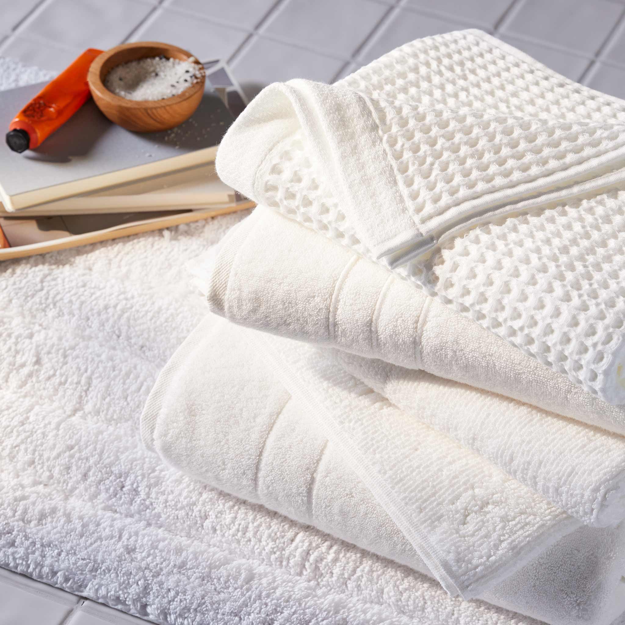 Dreamweave Waffle Bath Towels Set of 2 A0