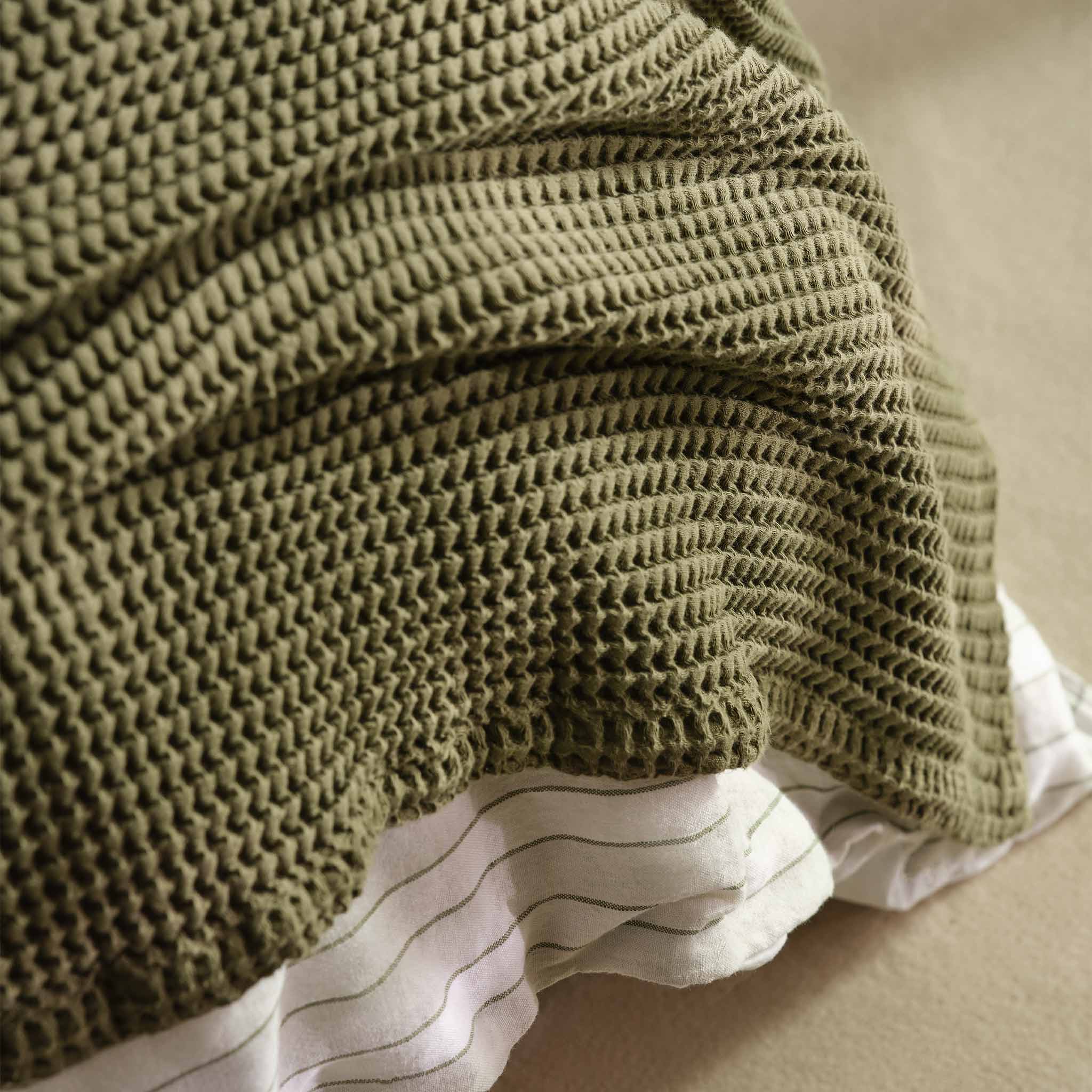 Dreamweave Waffle Bed Blanket G4
