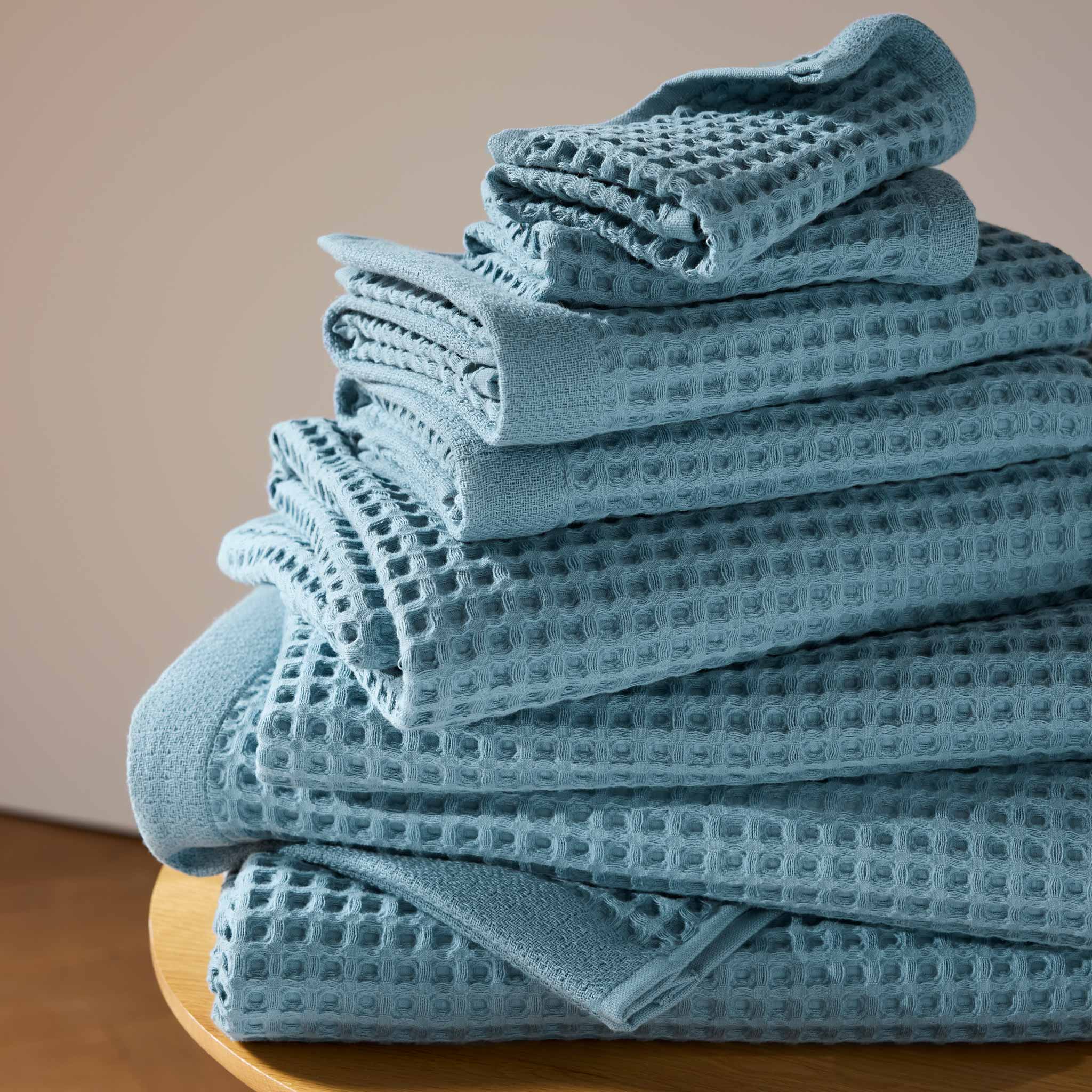 Dreamweave Waffle Bath Towels Set of 2 A0