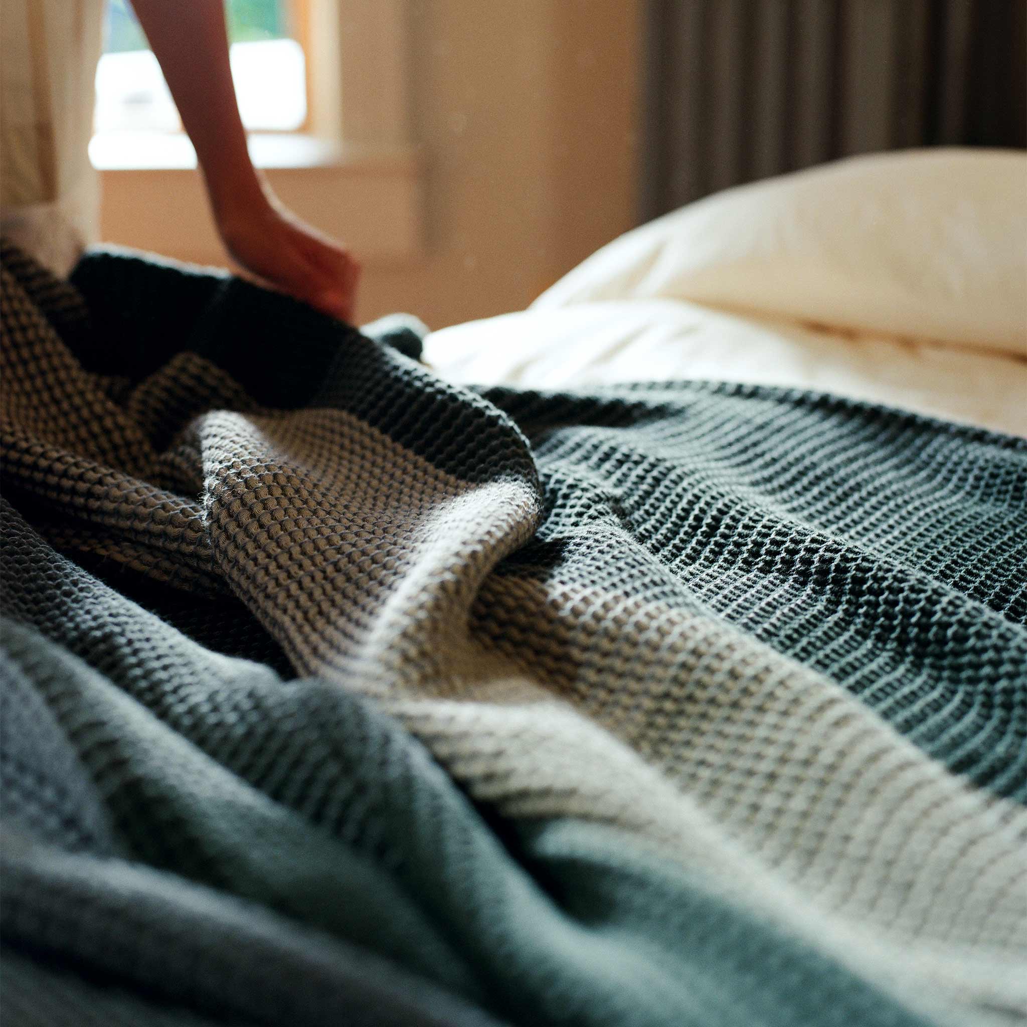 Dreamweave Waffle Bed Blanket Z2