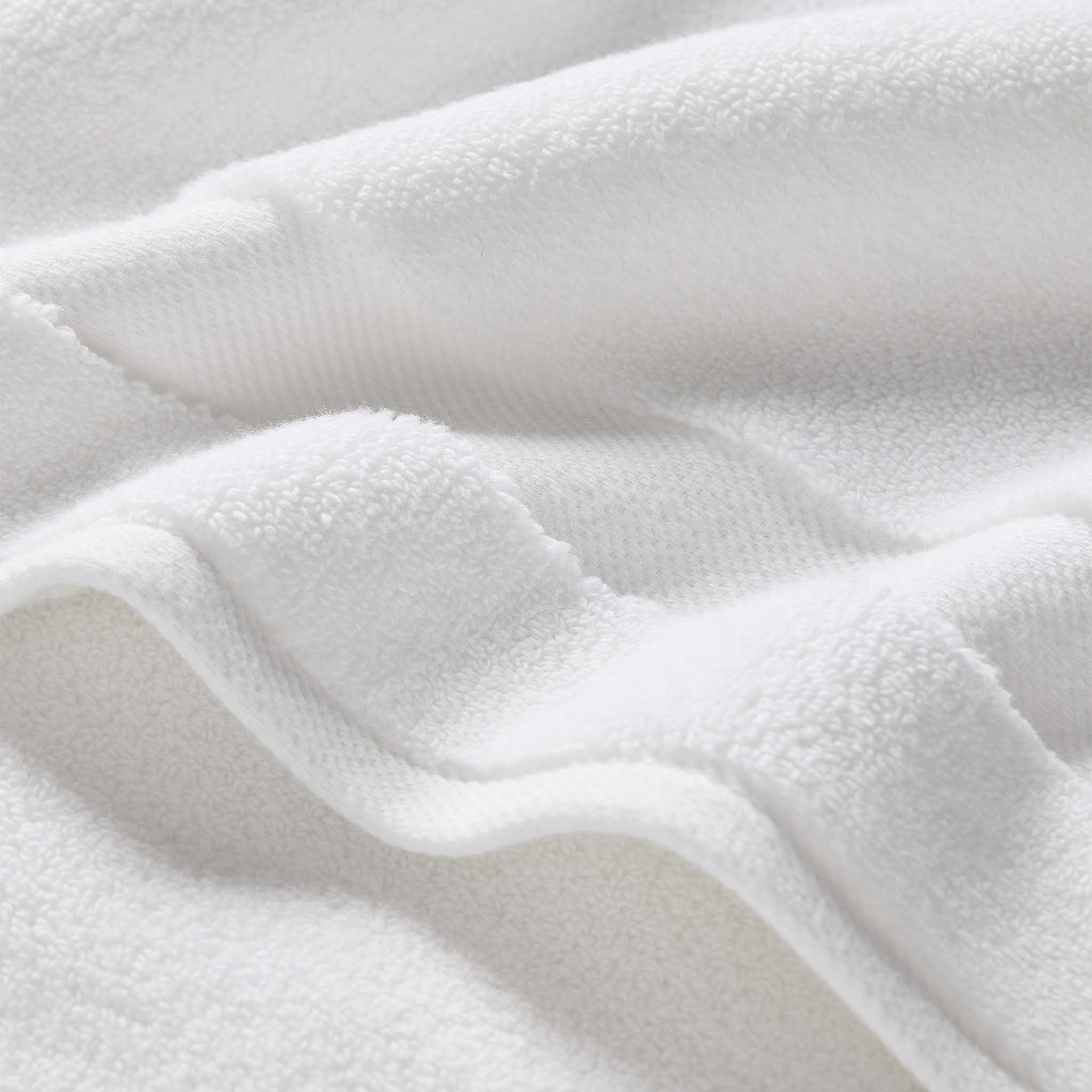 Super-Plush Set of 4 Bath Towel Bundle J5